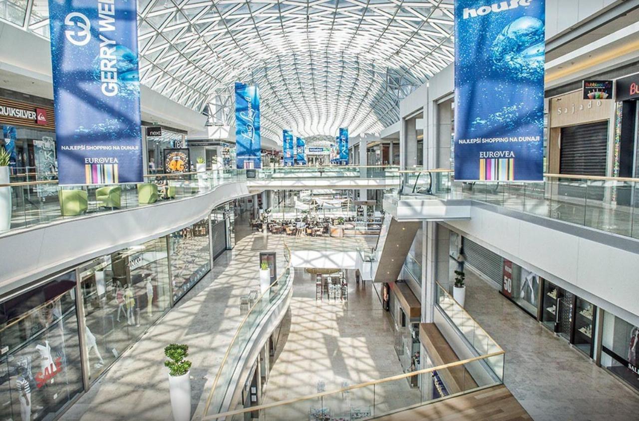 Luxury Space At The Best Address In Bratislava公寓 外观 照片